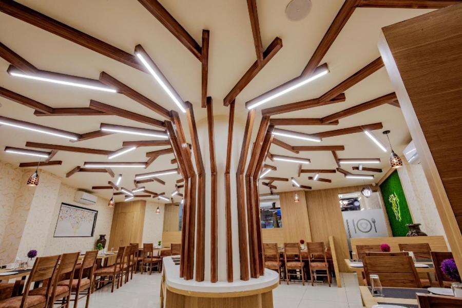 Hotel Nexus Rajkot Exterior foto